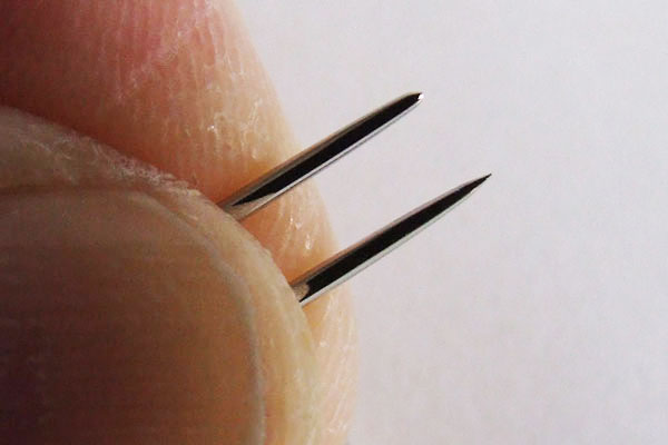 Sharp and blunt needle points