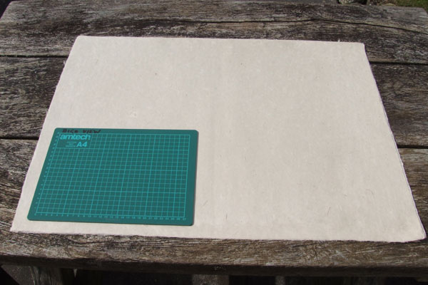 A sheet of our hatakami paper and A4 cutting mat